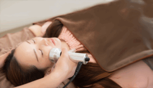 光バイオ美鍼_2-1_Tittle_美容鍼x近赤外線x幹細胞培養上清液